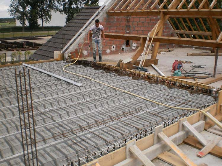 Travaux d'agrandissement maison Verneuil-l'Étang